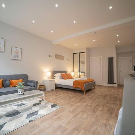 Luton Town Centre Apartments Exterior photo